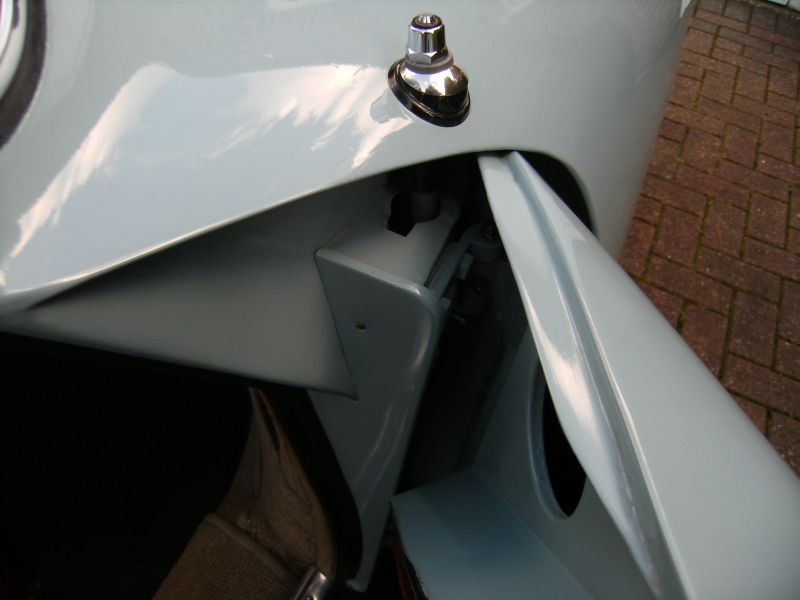 Click image for larger version

Name:	2012_1057wingbrace7.jpg
Views:	83
Size:	38.9 KB
ID:	5498