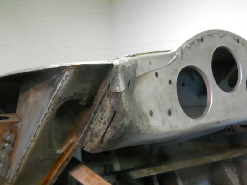 Click image for larger version

Name:	Achassis3714.JPG
Views:	128
Size:	42.7 KB
ID:	61814