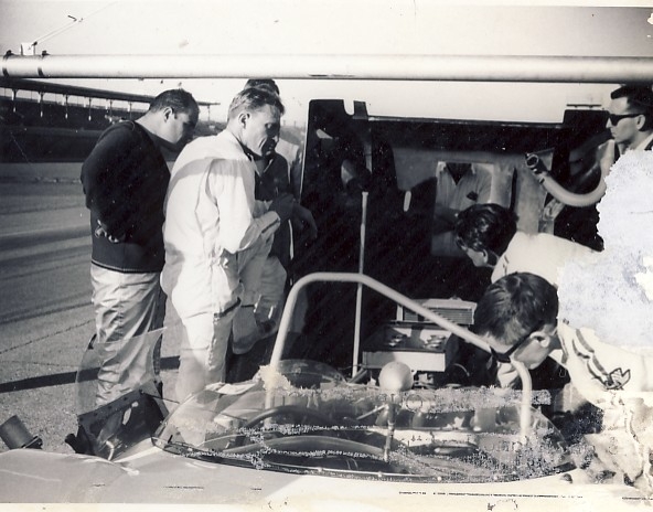 Click image for larger version

Name:	1.JerryGrant-DanGurneyDAB1963.JPG
Views:	49
Size:	166.8 KB
ID:	71058