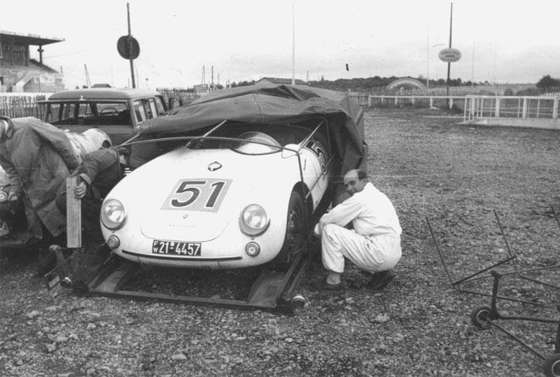 Click image for larger version

Name:	550v457.jpg
Views:	109
Size:	65.2 KB
ID:	72557