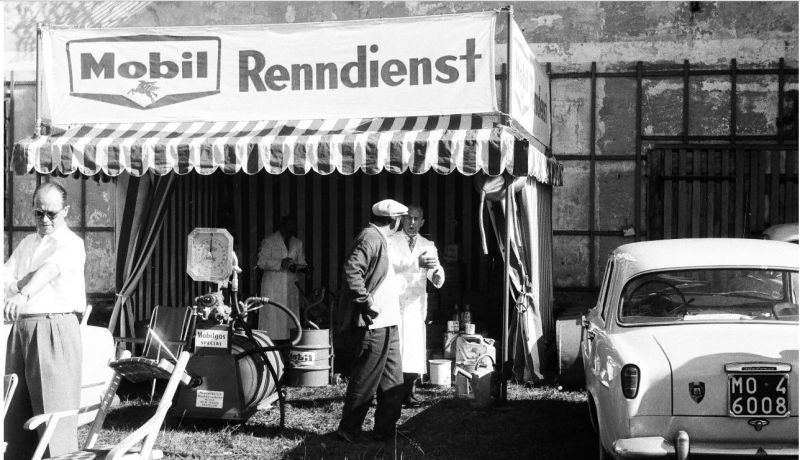 Click image for larger version

Name:	550Gaisbergrennen58Mobil.JPG
Views:	108
Size:	85.1 KB
ID:	99354