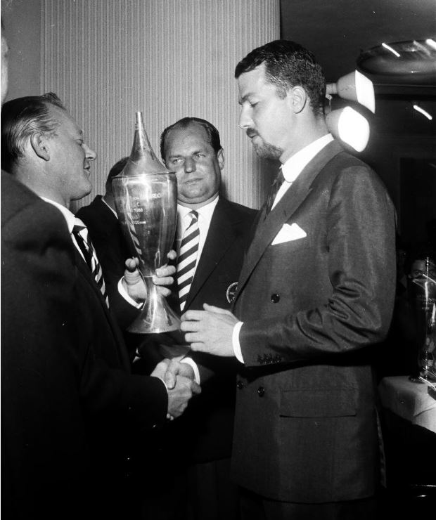 Click image for larger version

Name:	550Gaisbergrennen58JoBonnier.JPG
Views:	91
Size:	67.4 KB
ID:	99368