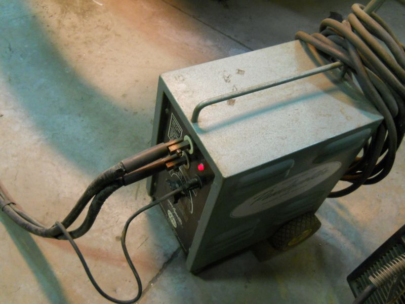 Click image for larger version

Name:	Achassis2452.JPG
Views:	82
Size:	61.2 KB
ID:	51732