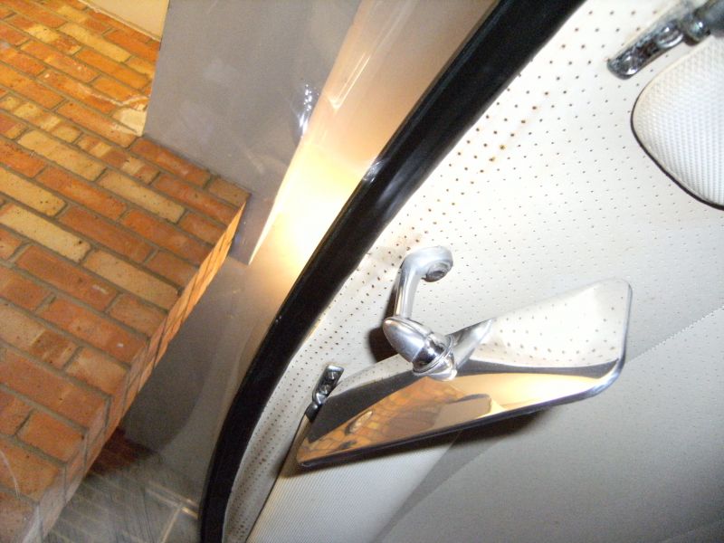 Click image for larger version

Name:	2012_1055interior356mirror005.jpg
Views:	75
Size:	70.0 KB
ID:	18662