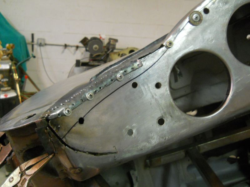 Click image for larger version

Name:	Achassis3571.JPG
Views:	117
Size:	56.2 KB
ID:	60510