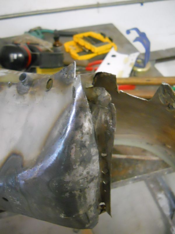 Click image for larger version

Name:	Achassis3503.JPG
Views:	128
Size:	46.3 KB
ID:	60348