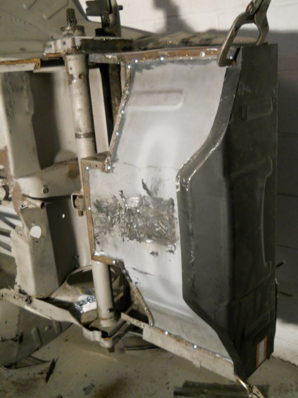 Click image for larger version

Name:	Achassis243.JPG
Views:	175
Size:	56.5 KB
ID:	16441