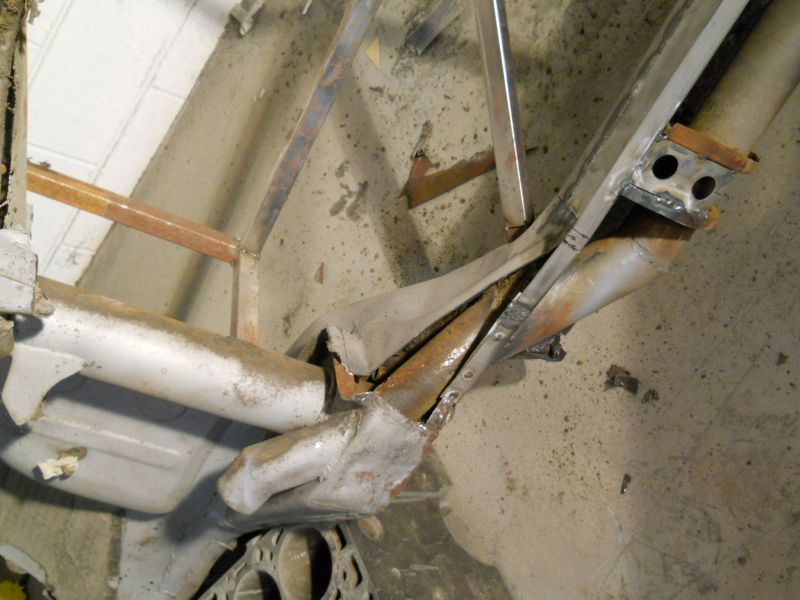 Click image for larger version

Name:	Achassis658.JPG
Views:	103
Size:	70.1 KB
ID:	26721