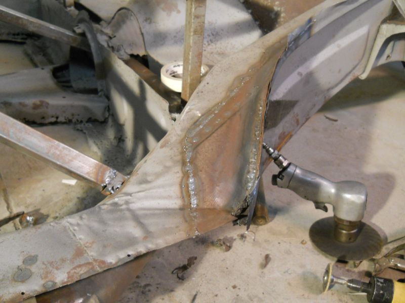 Click image for larger version

Name:	Achassis653.JPG
Views:	101
Size:	65.1 KB
ID:	26689