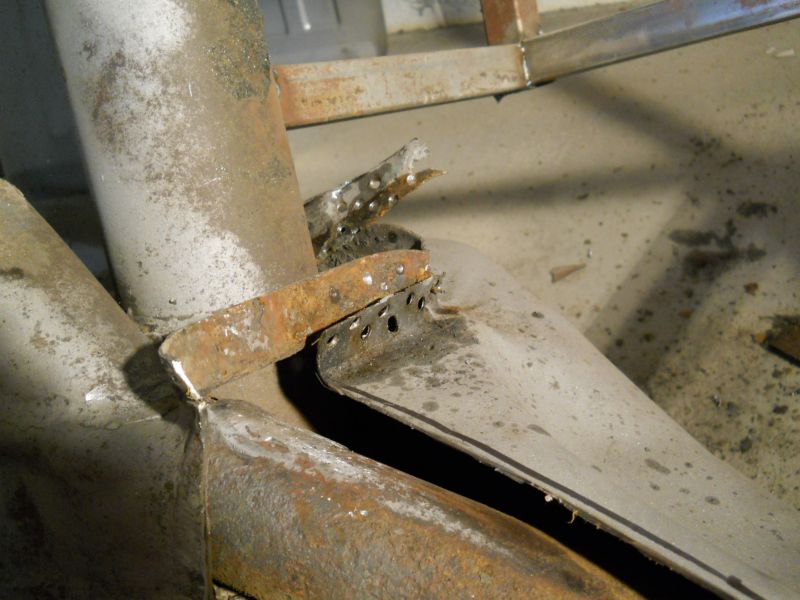 Click image for larger version

Name:	Achassis670.JPG
Views:	94
Size:	70.4 KB
ID:	26730