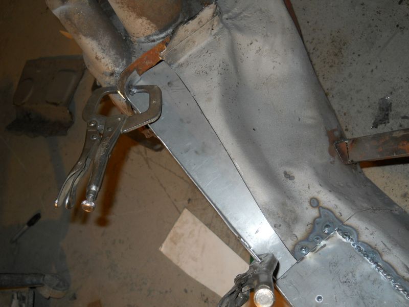 Click image for larger version

Name:	Achassis661.JPG
Views:	101
Size:	59.0 KB
ID:	26725