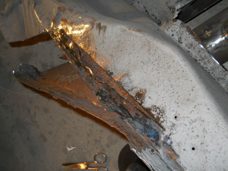 Click image for larger version

Name:	Achassis643.JPG
Views:	107
Size:	78.8 KB
ID:	26683