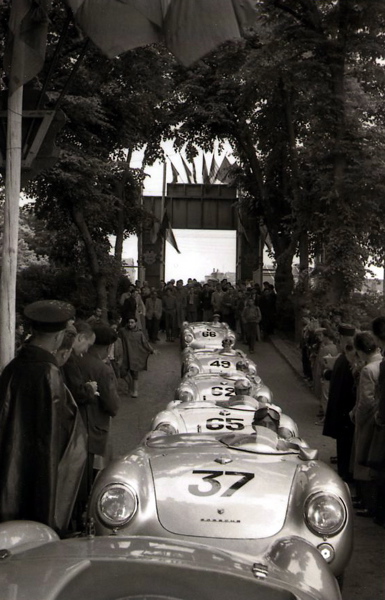 Click image for larger version

Name:	tumblr_n8n6n93GTF1sha467o1_400.jpg
Views:	79
Size:	125.1 KB
ID:	60602