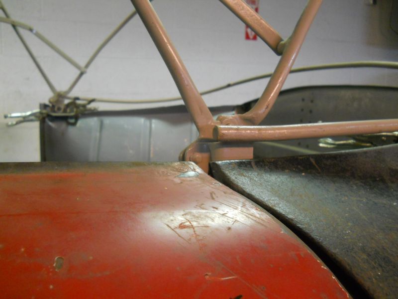 Click image for larger version

Name:	Achassis4085.JPG
Views:	81
Size:	51.3 KB
ID:	65647