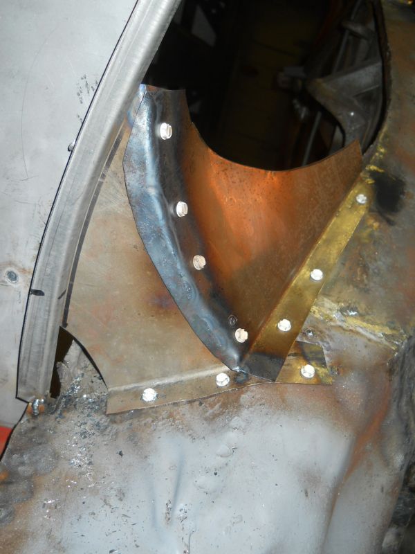 Click image for larger version

Name:	Achassis4015.JPG
Views:	92
Size:	65.7 KB
ID:	64895