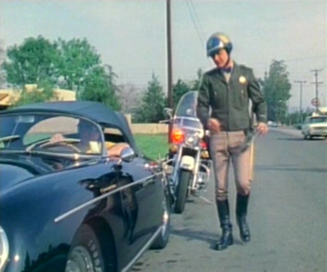 Click image for larger version

Name:	ystd1166.jpg
Views:	64
Size:	41.6 KB
ID:	72879