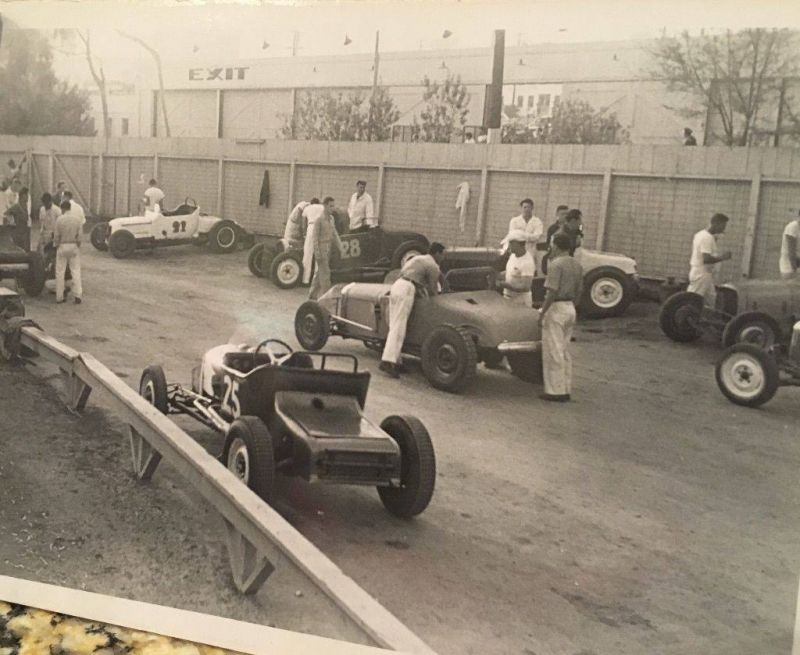 Click image for larger version

Name:	2htr6907.jpg
Views:	81
Size:	79.1 KB
ID:	102599