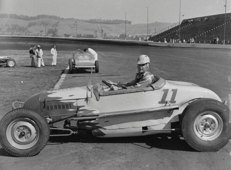 Click image for larger version

Name:	2htr2274.jpg
Views:	85
Size:	75.2 KB
ID:	102448