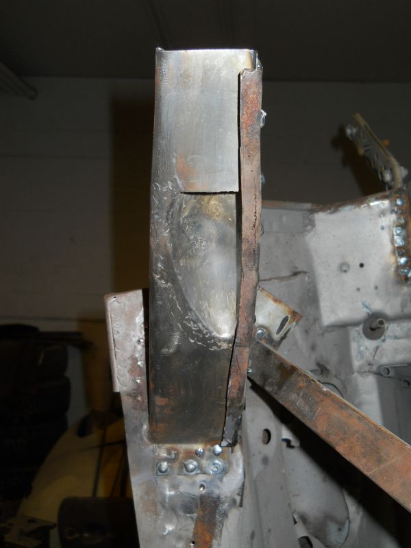 Click image for larger version

Name:	Achassis1888.JPG
Views:	94
Size:	49.0 KB
ID:	46693