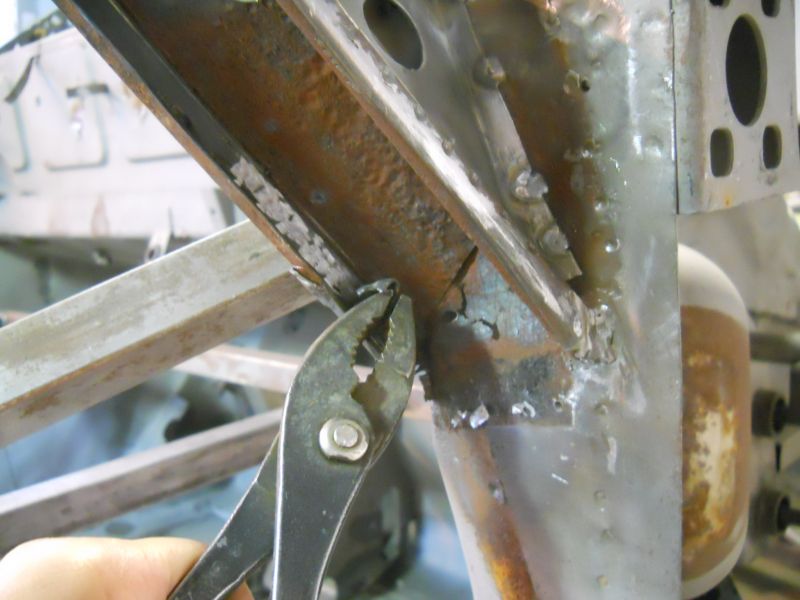 Click image for larger version

Name:	Achassis1913.JPG
Views:	75
Size:	60.4 KB
ID:	46788