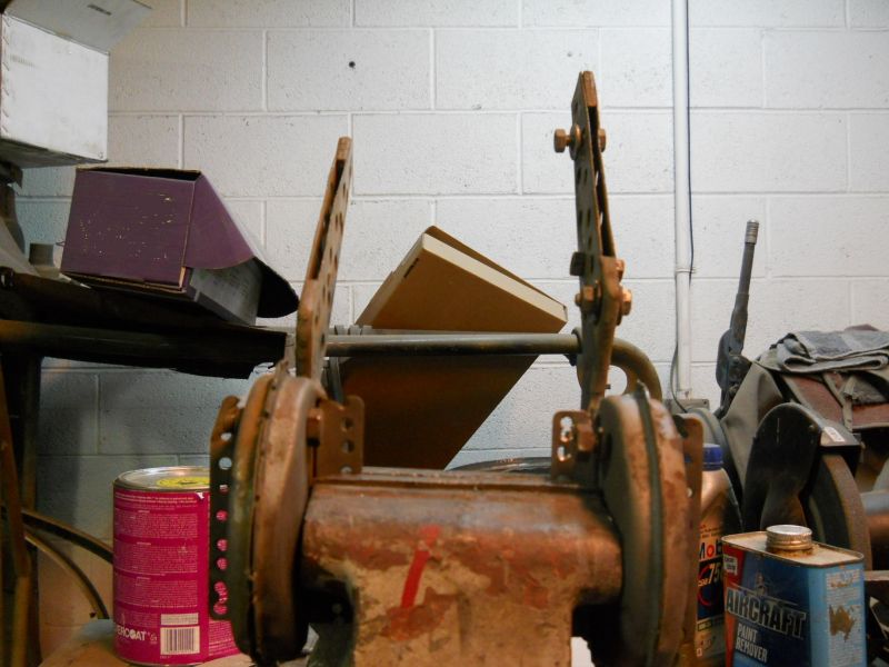 Click image for larger version

Name:	Achassis1750.JPG
Views:	105
Size:	68.1 KB
ID:	45523