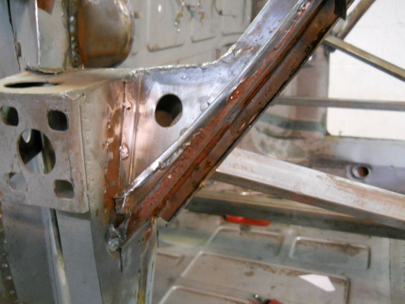 Click image for larger version

Name:	Achassis1770.JPG
Views:	99
Size:	61.7 KB
ID:	45774