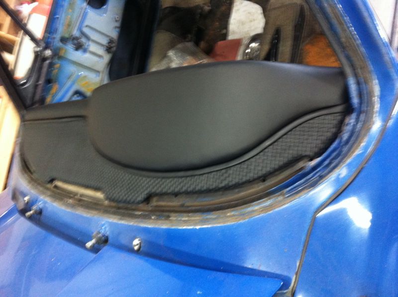 Click image for larger version

Name:	912interior1.JPG
Views:	71
Size:	68.6 KB
ID:	87085