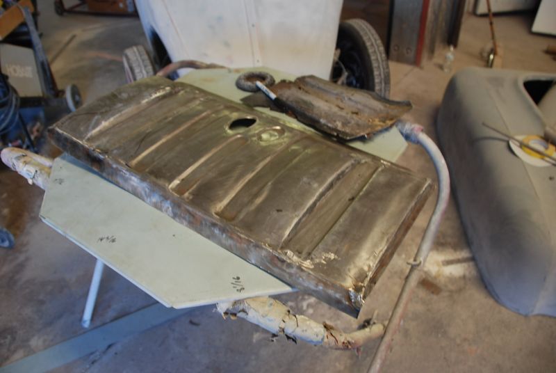 Click image for larger version

Name:	Gastankshelf16.JPG
Views:	102
Size:	51.7 KB
ID:	51801