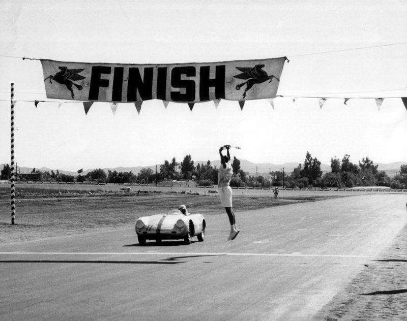 Click image for larger version

Name:	550v447.jpg
Views:	75
Size:	61.0 KB
ID:	69593