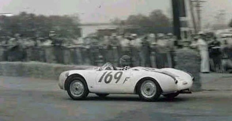 Click image for larger version

Name:	550v256.jpg
Views:	59
Size:	37.1 KB
ID:	55562