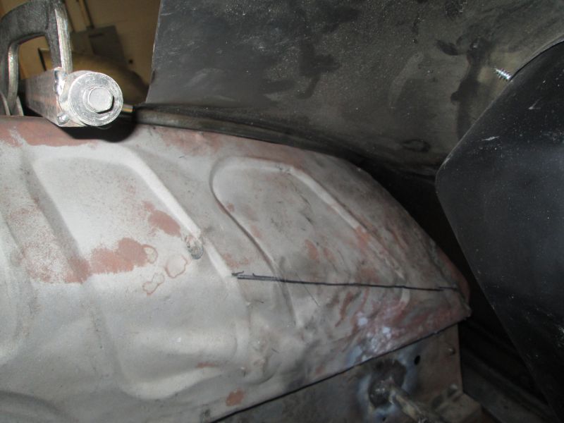 Click image for larger version

Name:	acoupst270.JPG
Views:	92
Size:	54.0 KB
ID:	82558