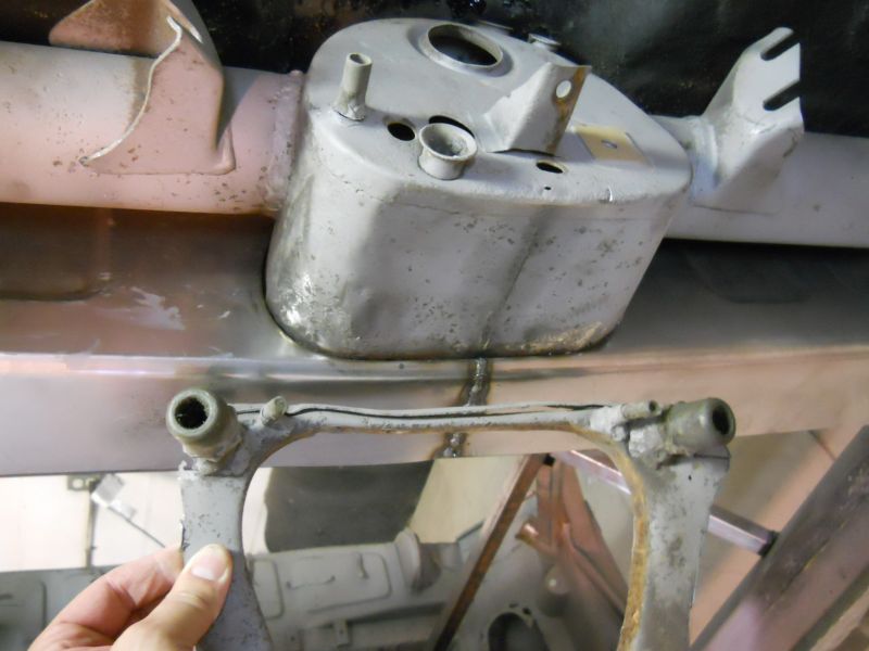 Click image for larger version

Name:	Achassis1640.JPG
Views:	113
Size:	56.0 KB
ID:	45195