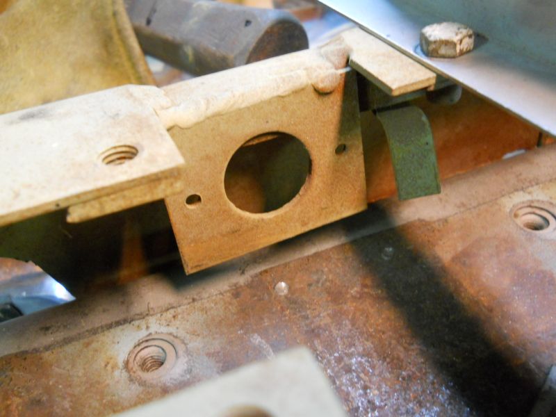 Click image for larger version

Name:	Achassis1615.JPG
Views:	159
Size:	62.9 KB
ID:	45014