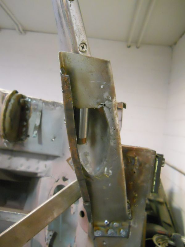 Click image for larger version

Name:	Achassis2220.JPG
Views:	95
Size:	42.0 KB
ID:	50118