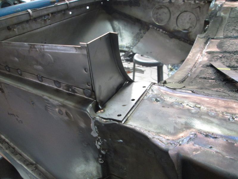 Click image for larger version

Name:	Achassis5185.JPG
Views:	95
Size:	65.8 KB
ID:	75179