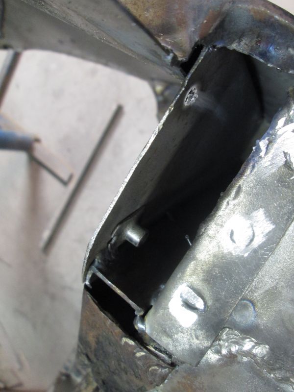 Click image for larger version

Name:	Achassis5161.JPG
Views:	107
Size:	59.7 KB
ID:	75173