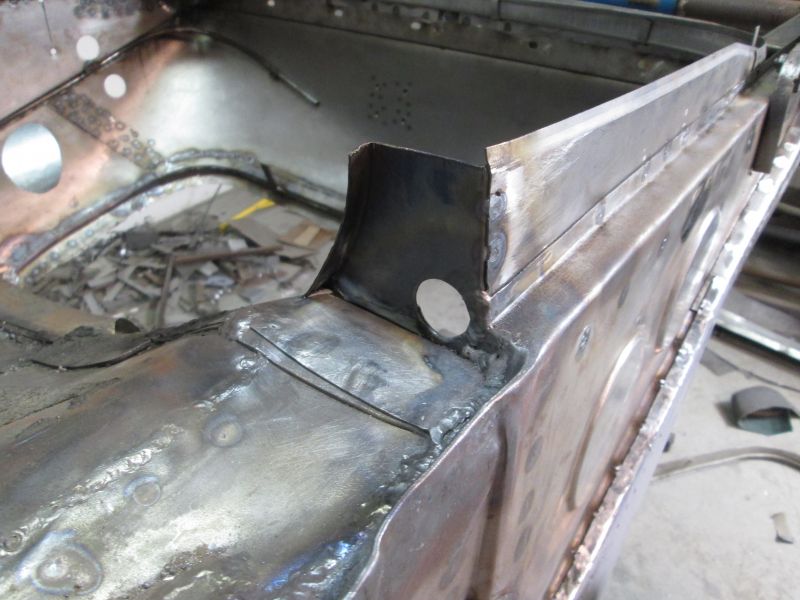 Click image for larger version

Name:	Achassis5171.JPG
Views:	90
Size:	71.1 KB
ID:	75175