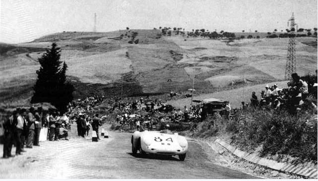 Click image for larger version

Name:	550Targaflorio5616.JPG
Views:	82
Size:	61.1 KB
ID:	99627
