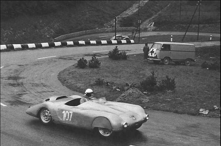 Click image for larger version

Name:	heiniwalter.JPG
Views:	70
Size:	65.8 KB
ID:	64496