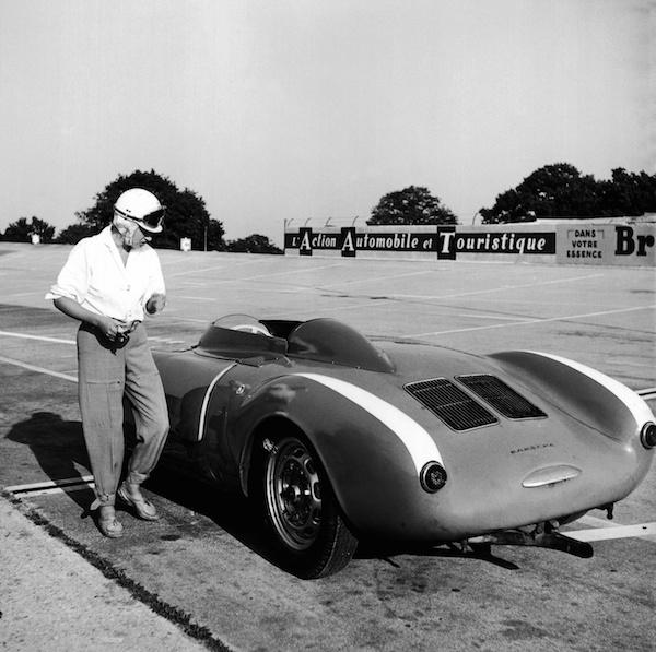 Click image for larger version

Name:	1955Monthleryspeedrecord2.jpg
Views:	72
Size:	132.4 KB
ID:	59361