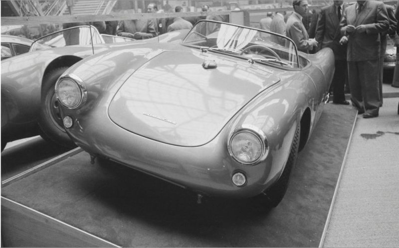 Click image for larger version

Name:	550Parismotorshow53.JPG
Views:	87
Size:	57.1 KB
ID:	86562