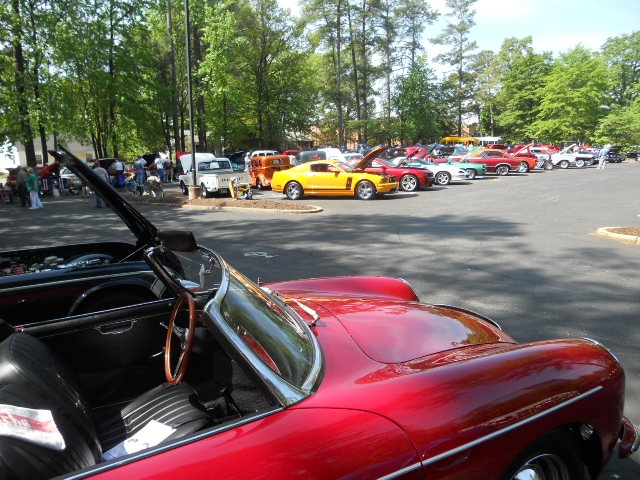 Click image for larger version

Name:	5-9-143.SSCarShowEntriesOverRoadster.JPG
Views:	67
Size:	318.8 KB
ID:	42254