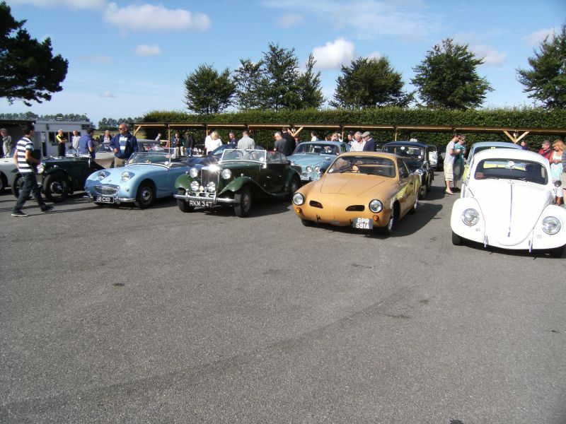 Click image for larger version

Name:	2013_1085goodwoodbrkfstAug13005.jpg
Views:	38
Size:	107.4 KB
ID:	24206