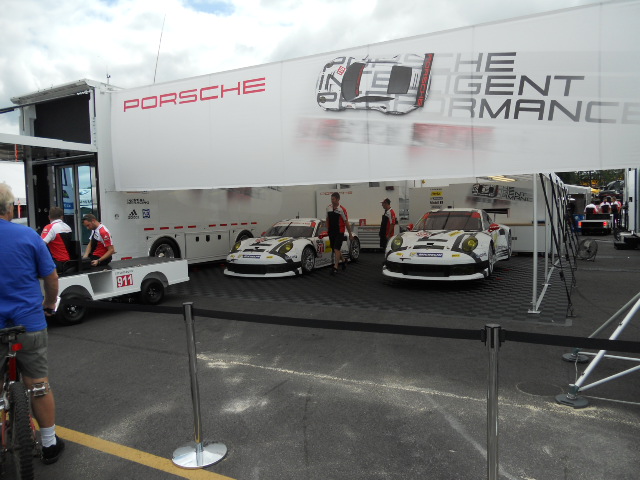 Click image for larger version

Name:	10.PorscheTeamHaulersCars.jpg
Views:	47
Size:	159.9 KB
ID:	48601