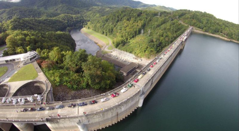 Click image for larger version

Name:	69.DroneShotOnTheDam-10thCarBack.jpg
Views:	97
Size:	64.1 KB
ID:	91065